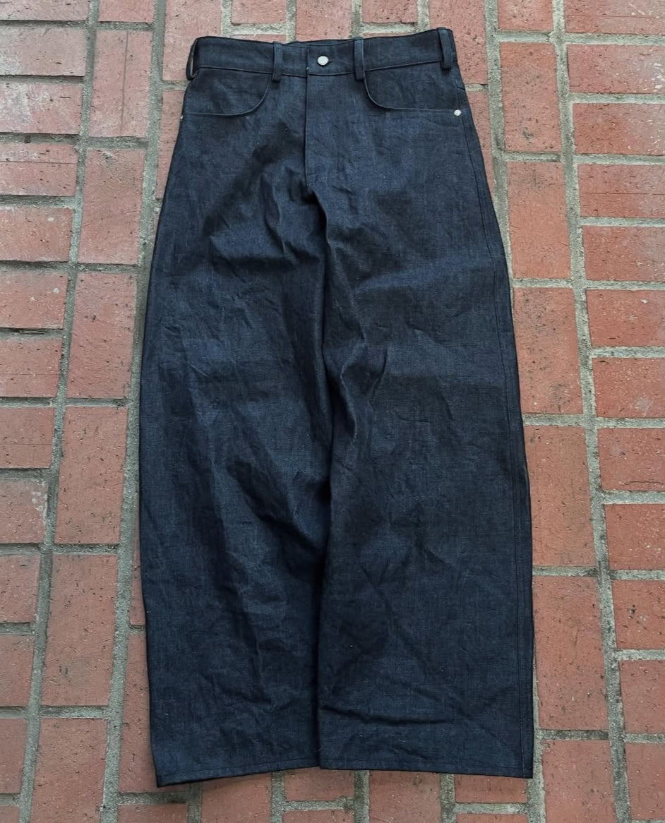 Black selvedge